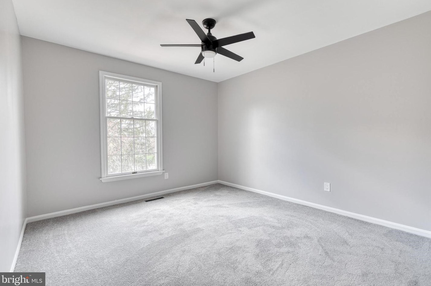 7 Parliament Ct, Baltimore MD  21212-1235 exterior