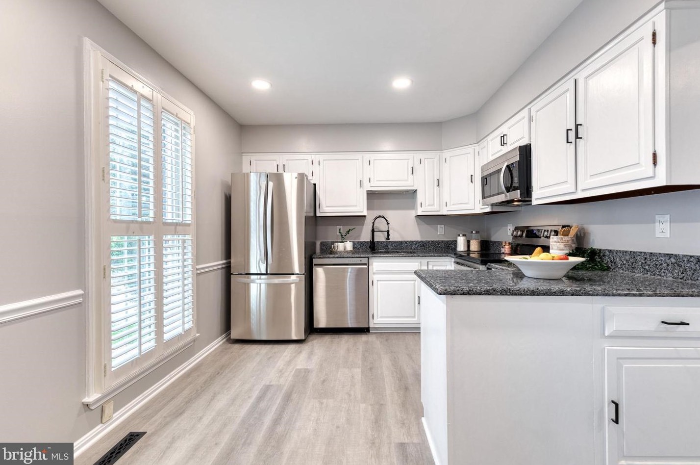 7 Parliament Ct, Baltimore MD  21212-1235 exterior