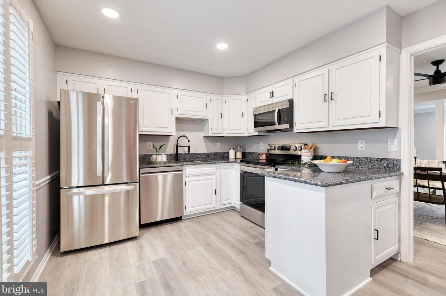 7 Parliament Ct, Baltimore MD  21212-1235 exterior