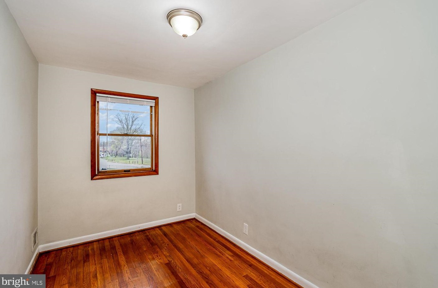 2246 Graythorn Rd, Baltimore MD  21220-4931 exterior