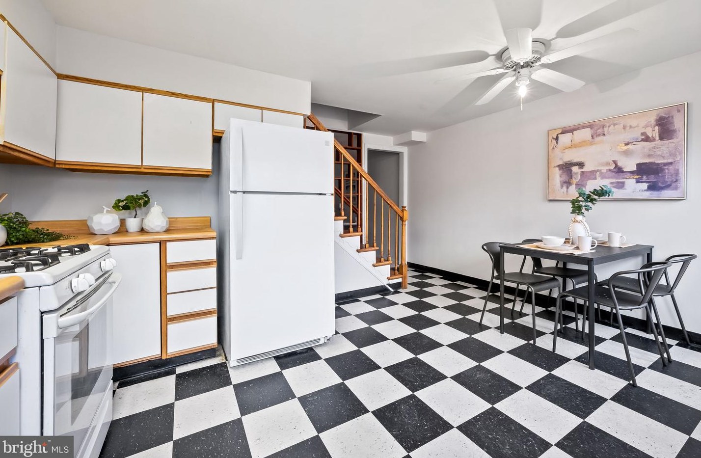 8023 Gray Haven Rd, Baltimore MD  21222-3447 exterior