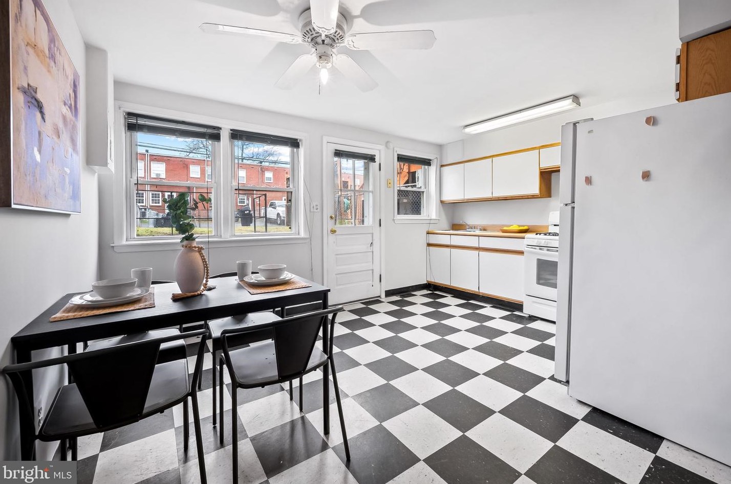 8023 Gray Haven Rd, Baltimore MD  21222-3447 exterior