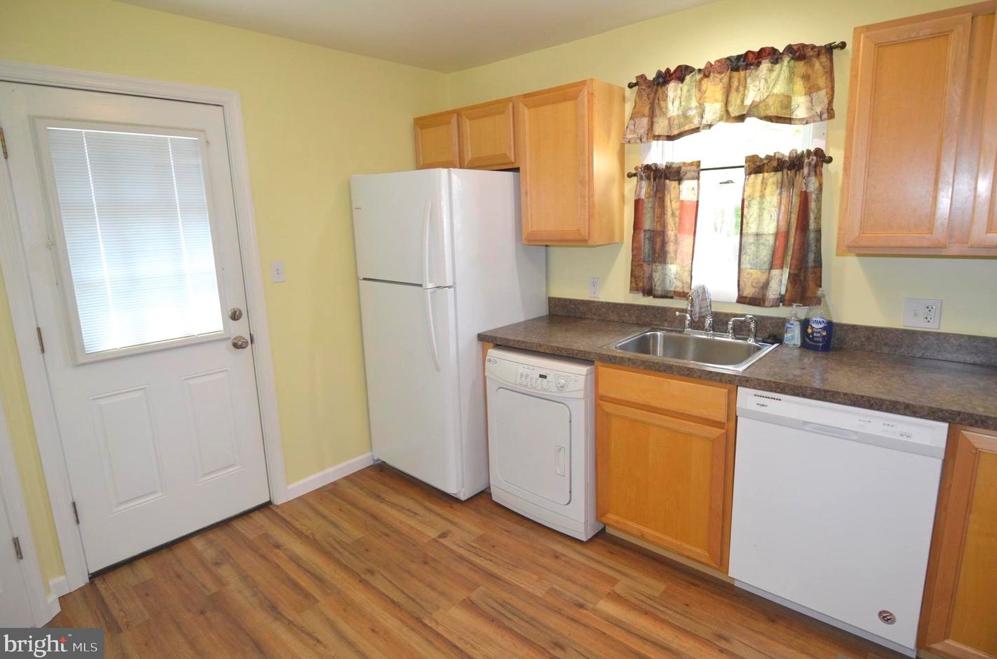 1724 Earhart Rd, Baltimore MD  21221-2101 exterior