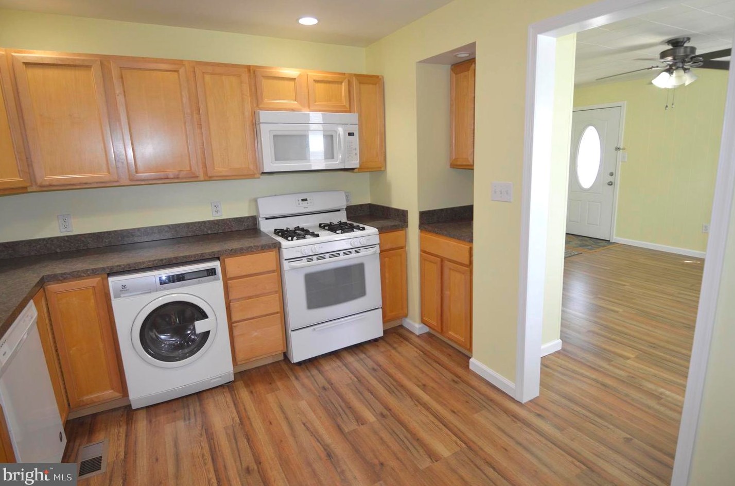1724 Earhart Rd, Baltimore MD  21221-2101 exterior