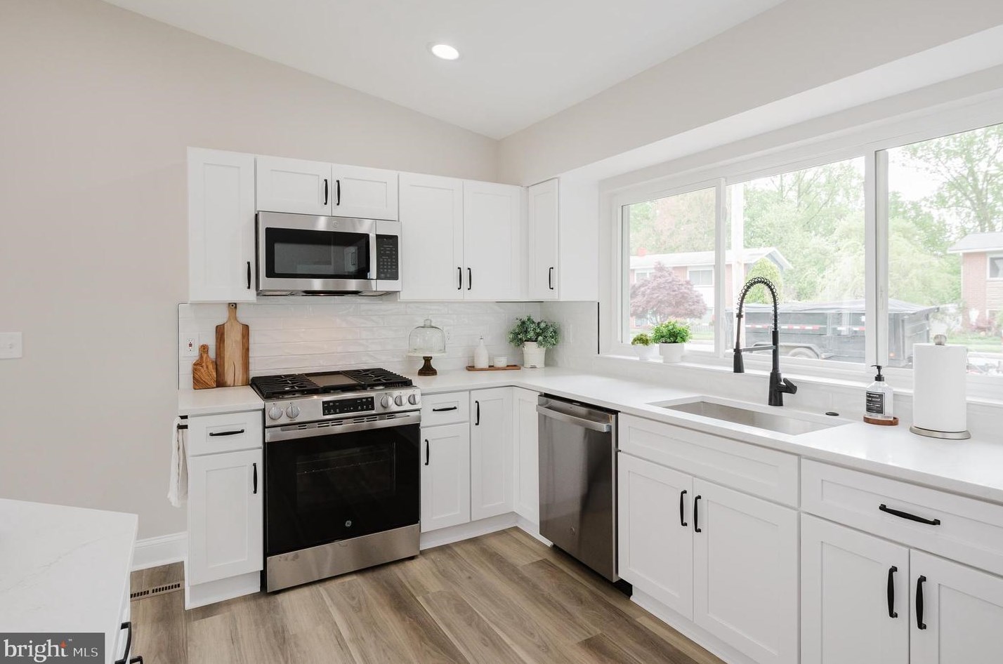 812 Painted Post Ct, Baltimore, MD 21208-3513