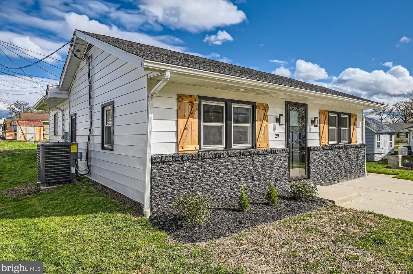 29 Propeller Dr, Baltimore, MD 21220-4545