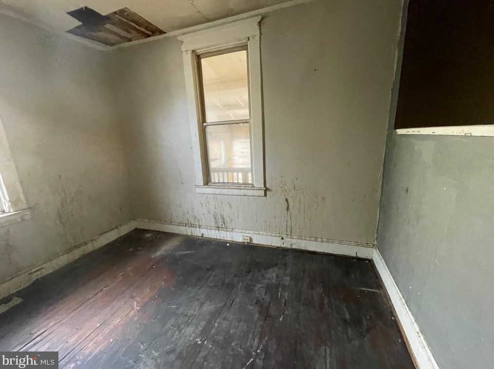 2701 Gwynnmore Ave, Baltimore MD  21207-6147 exterior