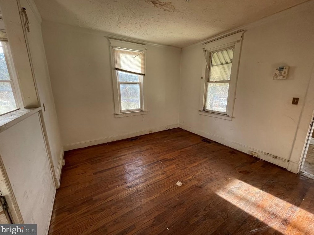 2701 Gwynnmore Ave, Baltimore MD  21207-6147 exterior