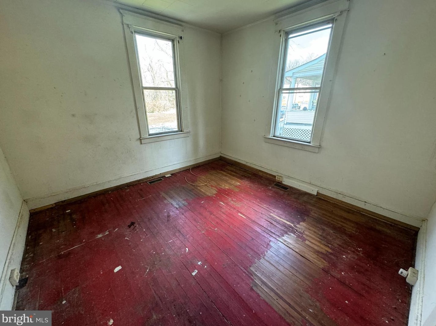 2701 Gwynnmore Ave, Baltimore MD  21207-6147 exterior