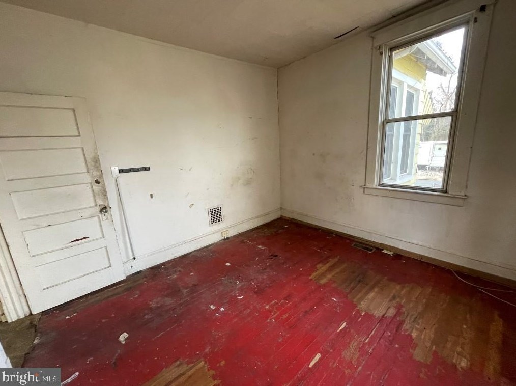 2701 Gwynnmore Ave, Baltimore MD  21207-6147 exterior