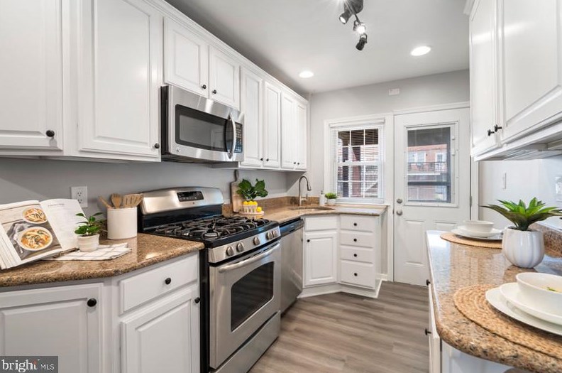 428 Stratford Rd, Baltimore MD  21228-1846 exterior