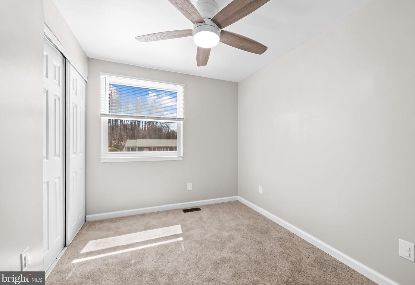 4406 Hallfield Manor Dr, Baltimore MD  21236-2815 exterior