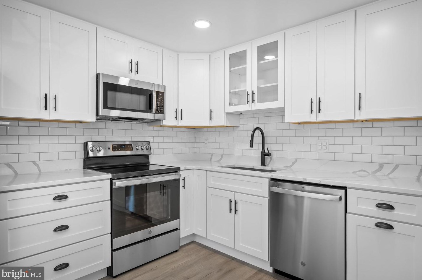 4406 Hallfield Manor Dr, Baltimore MD  21236-2815 exterior