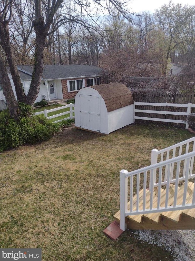 4406 Hallfield Manor Dr, Baltimore MD  21236-2815 exterior