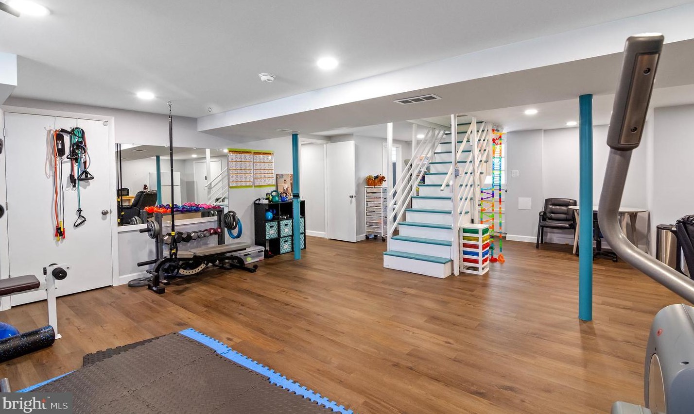 3315 Smith Ave, Baltimore MD 21208-4539 exterior