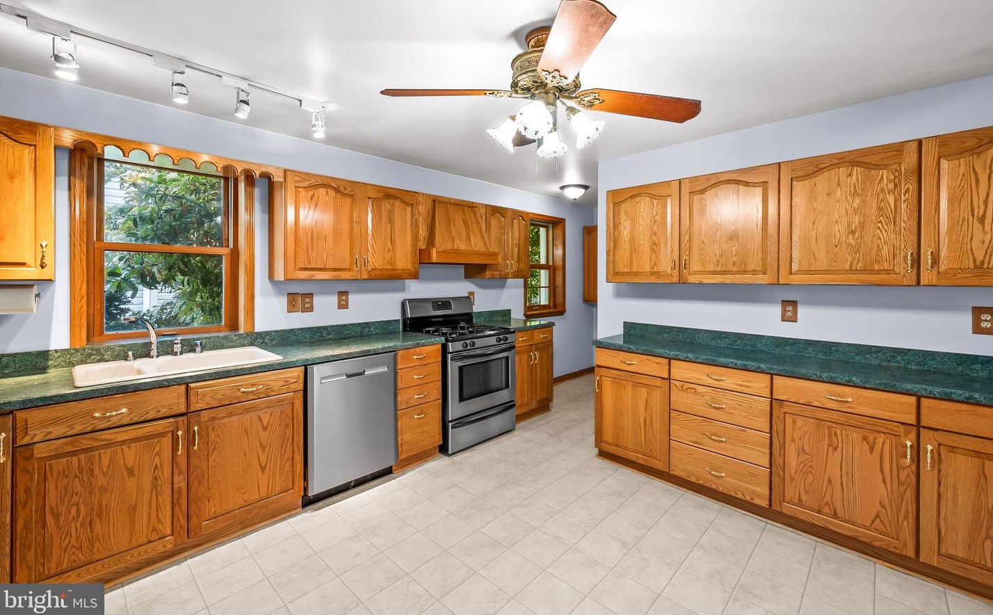 1246 48 St, Baltimore MD 21224-3114 exterior