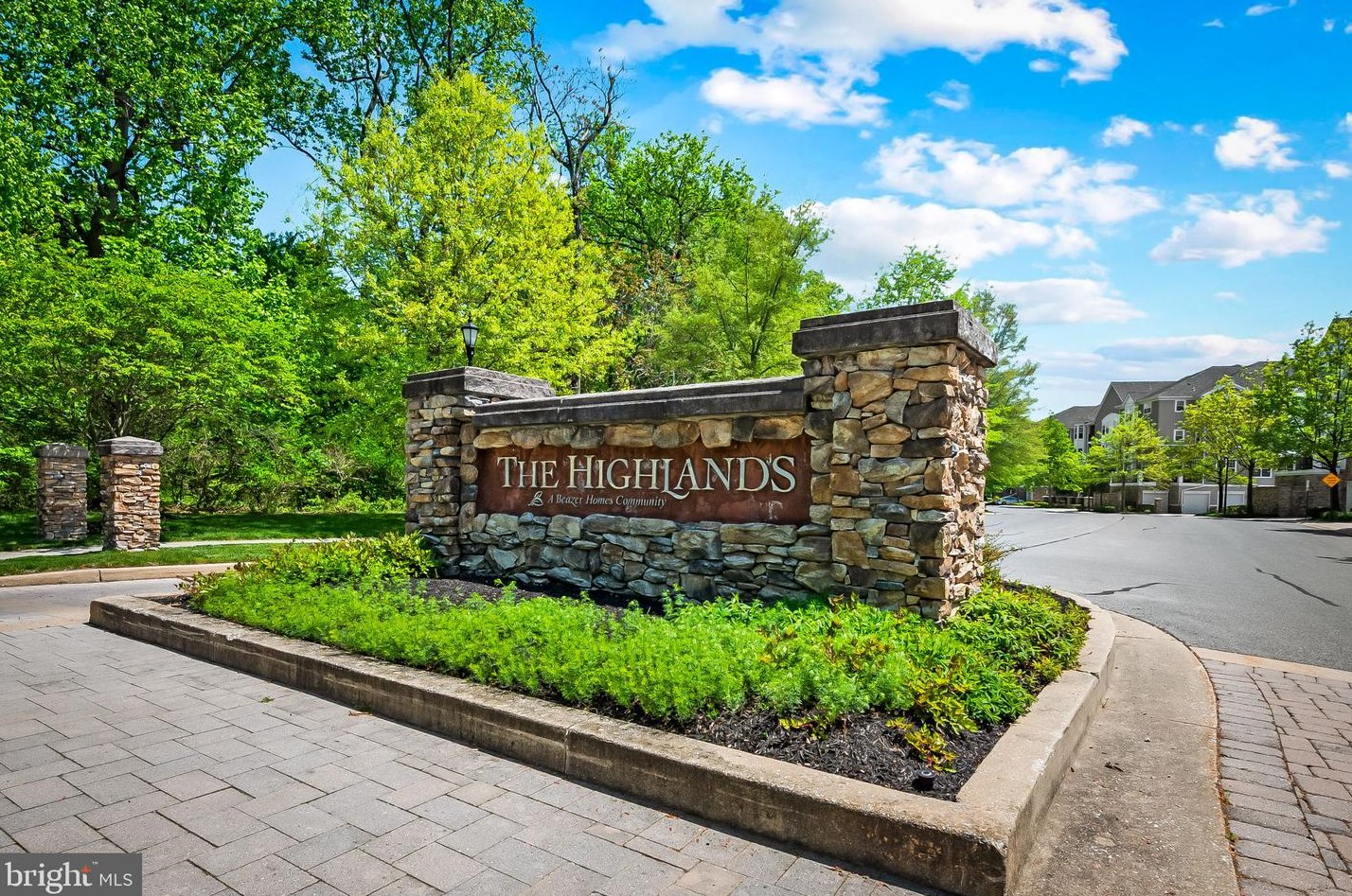 7401 Travertine Dr, Baltimore, MD 21209-5300