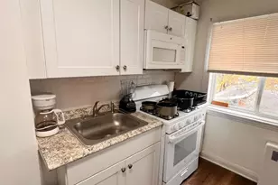 8529 Chestnut Oak Rd, Parkville, MD 21234 - Photo 4