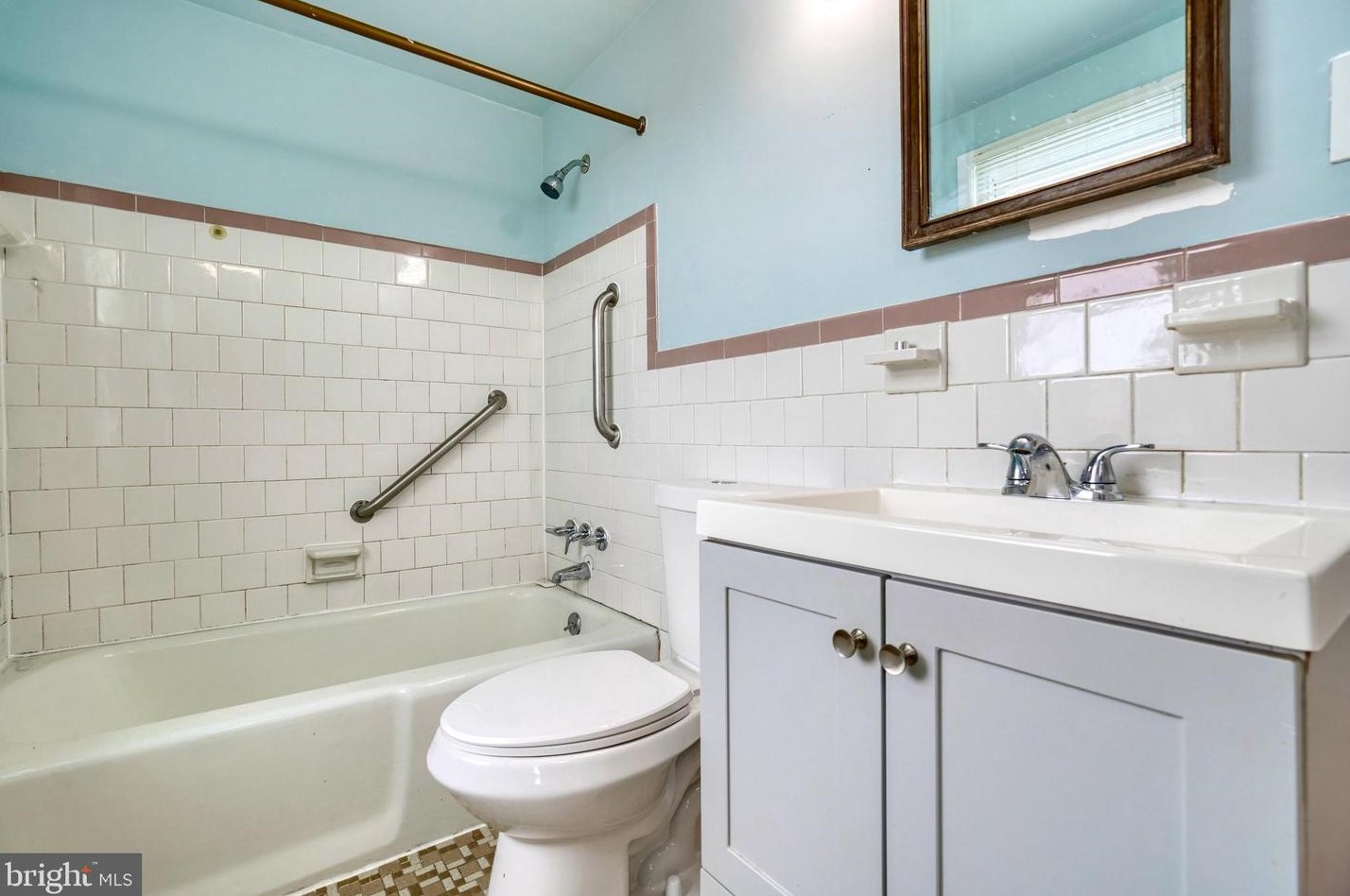 8112 Sagramore Rd, Baltimore MD  21237-1629 exterior