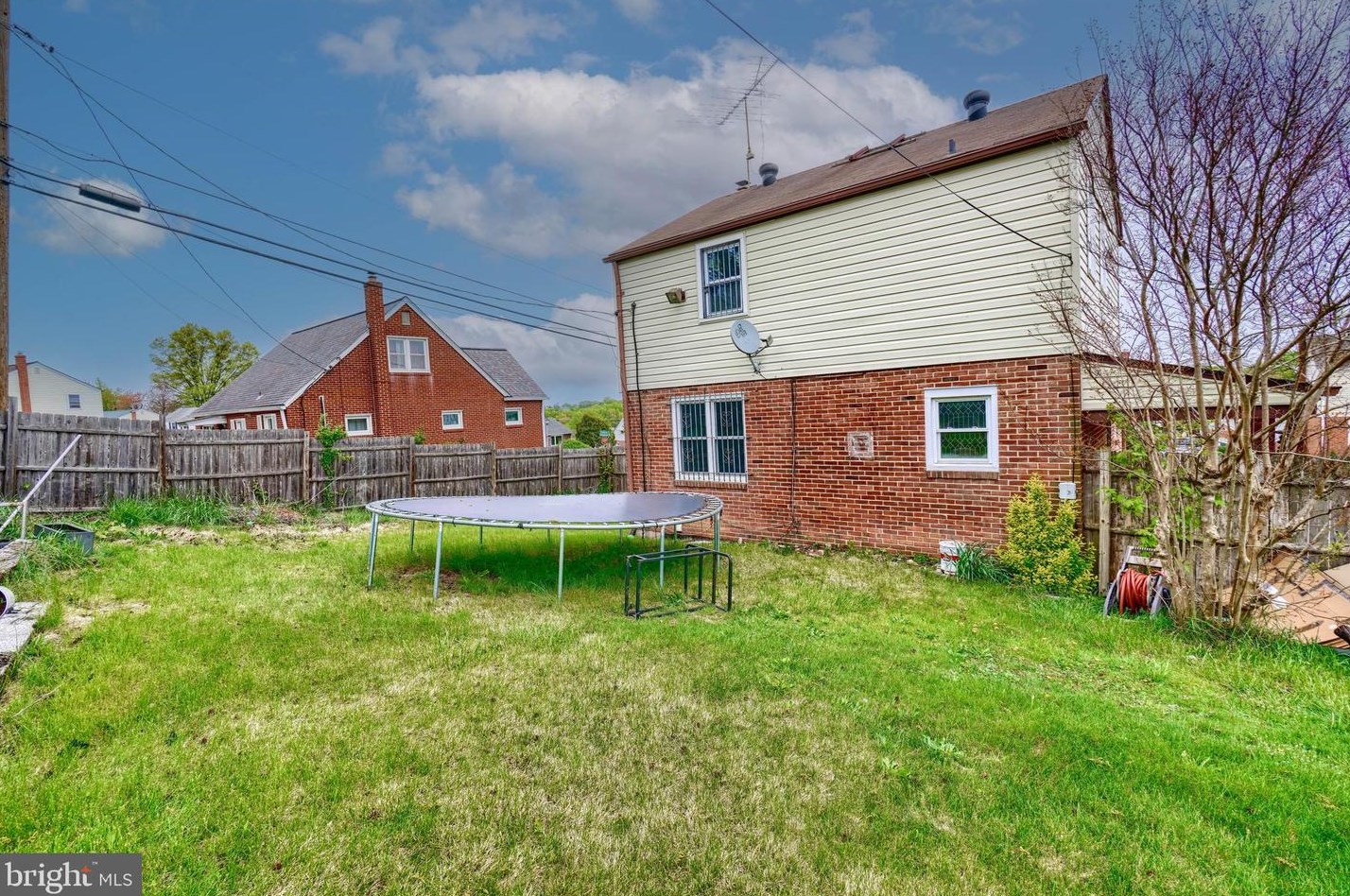 8112 Sagramore Rd, Baltimore MD  21237-1629 exterior