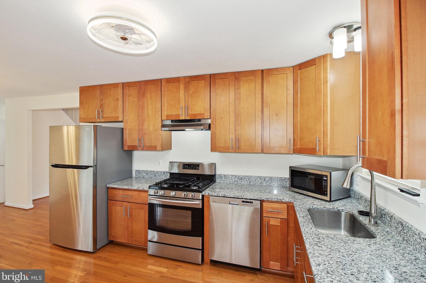 6122 Wheatland Rd, Baltimore MD  21228-2762 exterior