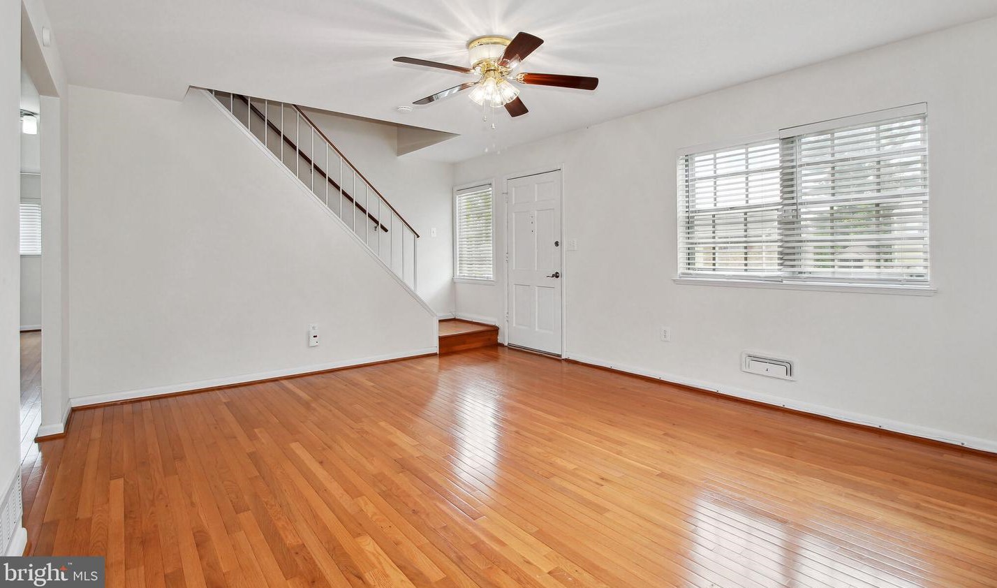 6122 Wheatland Rd, Baltimore MD  21228-2762 exterior