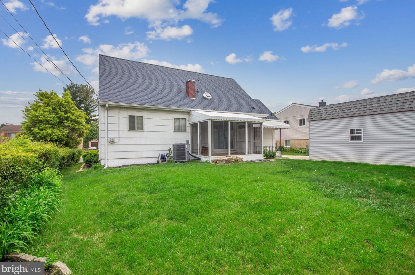 6122 Wheatland Rd, Baltimore MD  21228-2762 exterior
