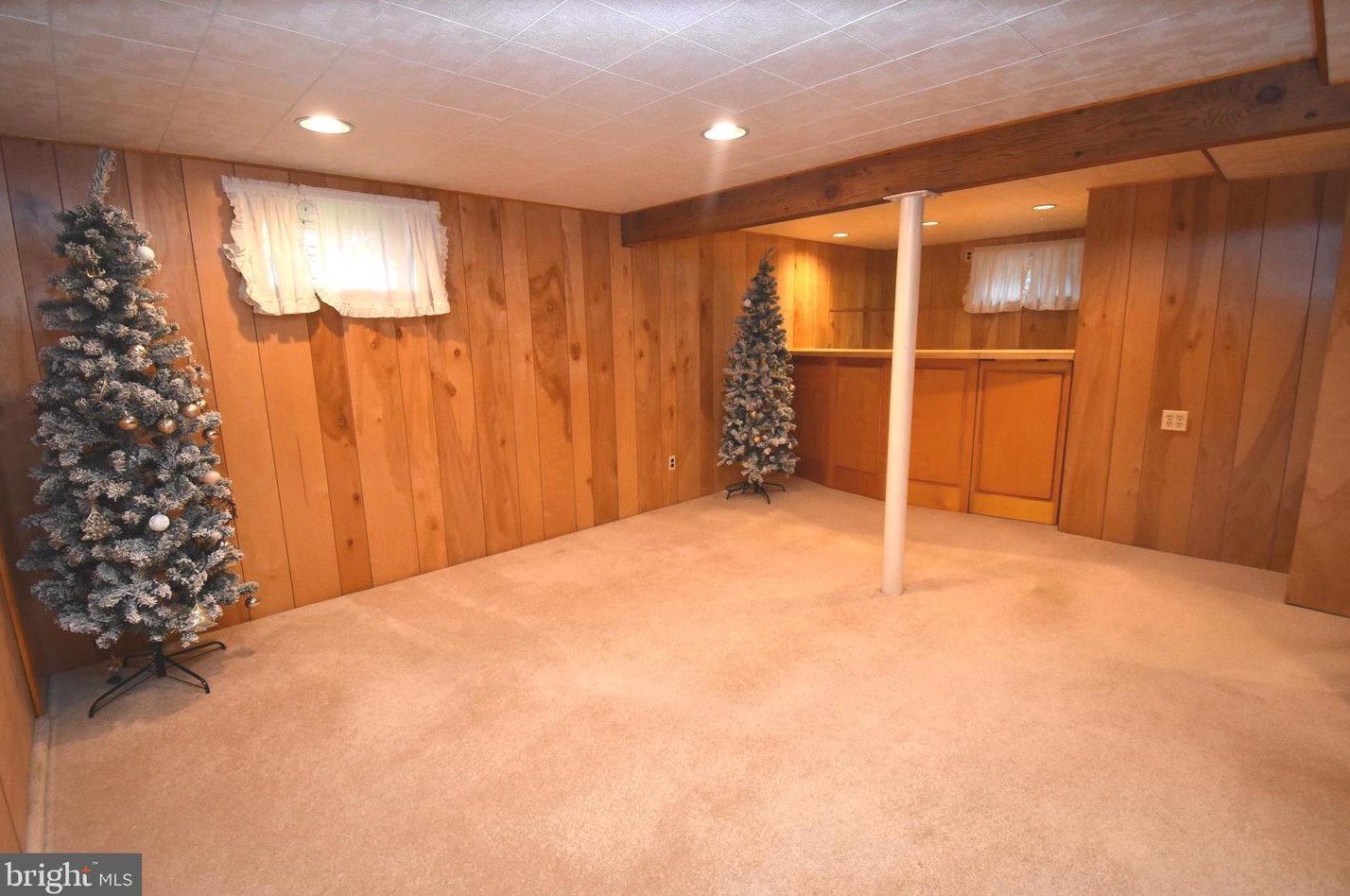 1403 Mount Airy Rd, Baltimore MD  21237-1821 exterior