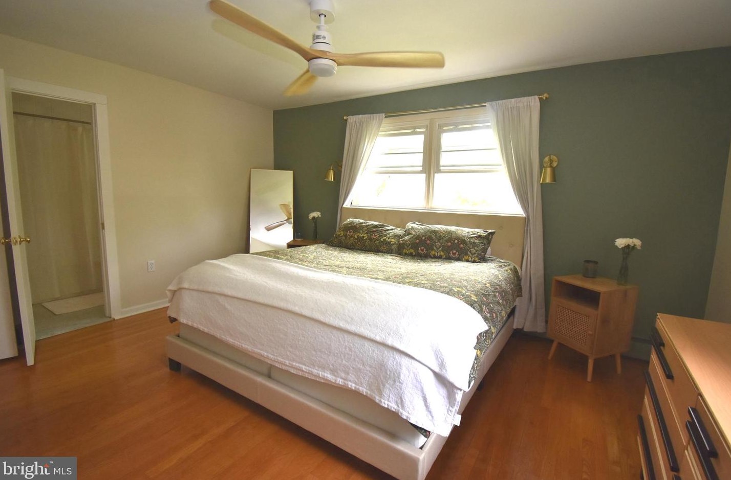 1403 Mount Airy Rd, Baltimore MD  21237-1821 exterior