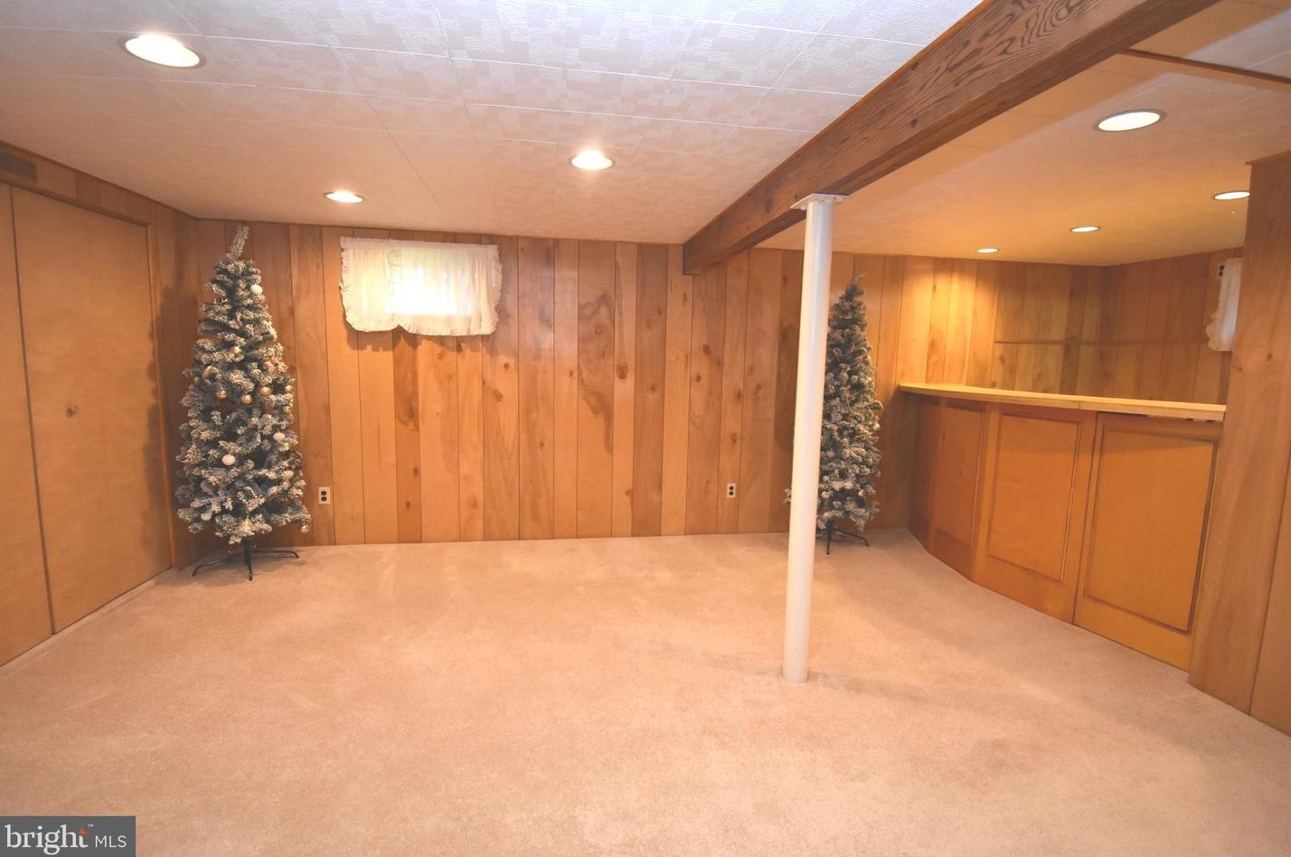 1403 Mount Airy Rd, Baltimore MD  21237-1821 exterior