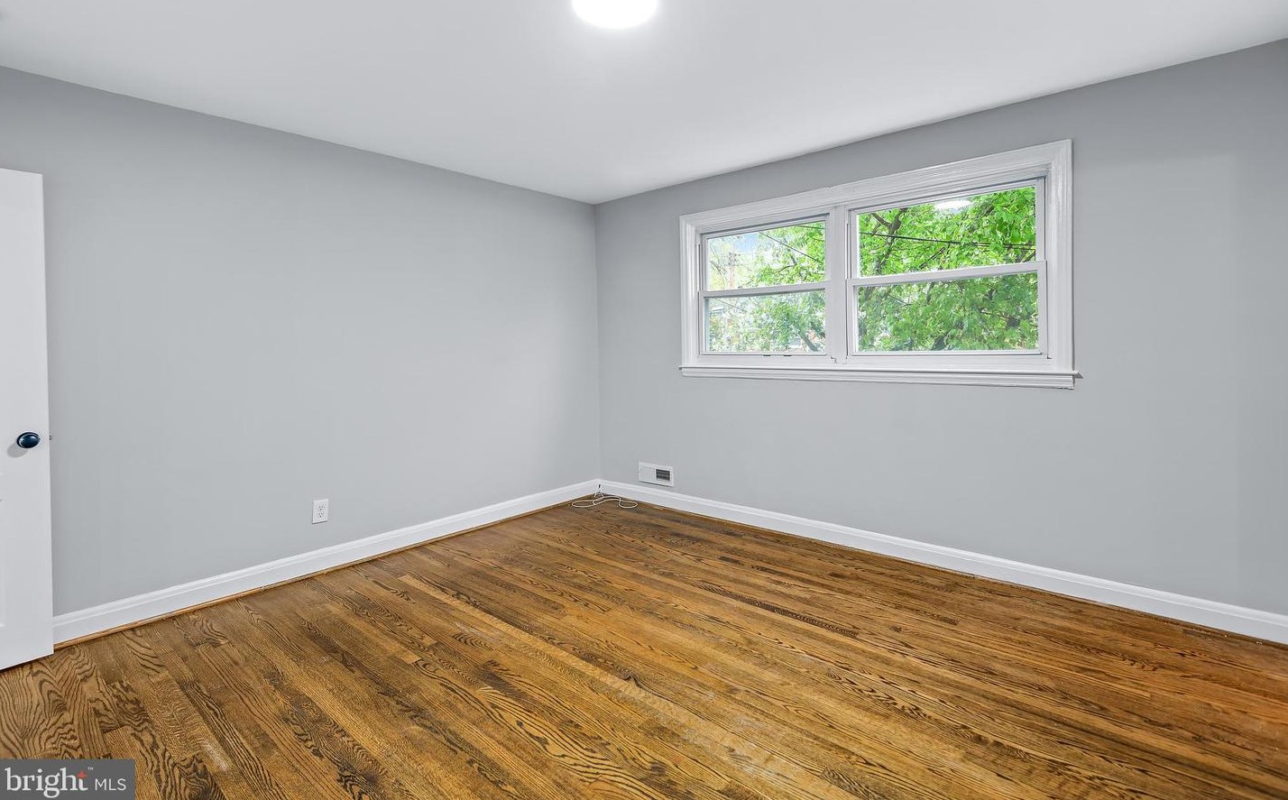 1193 Granville Rd, Baltimore MD 21207-4933 exterior