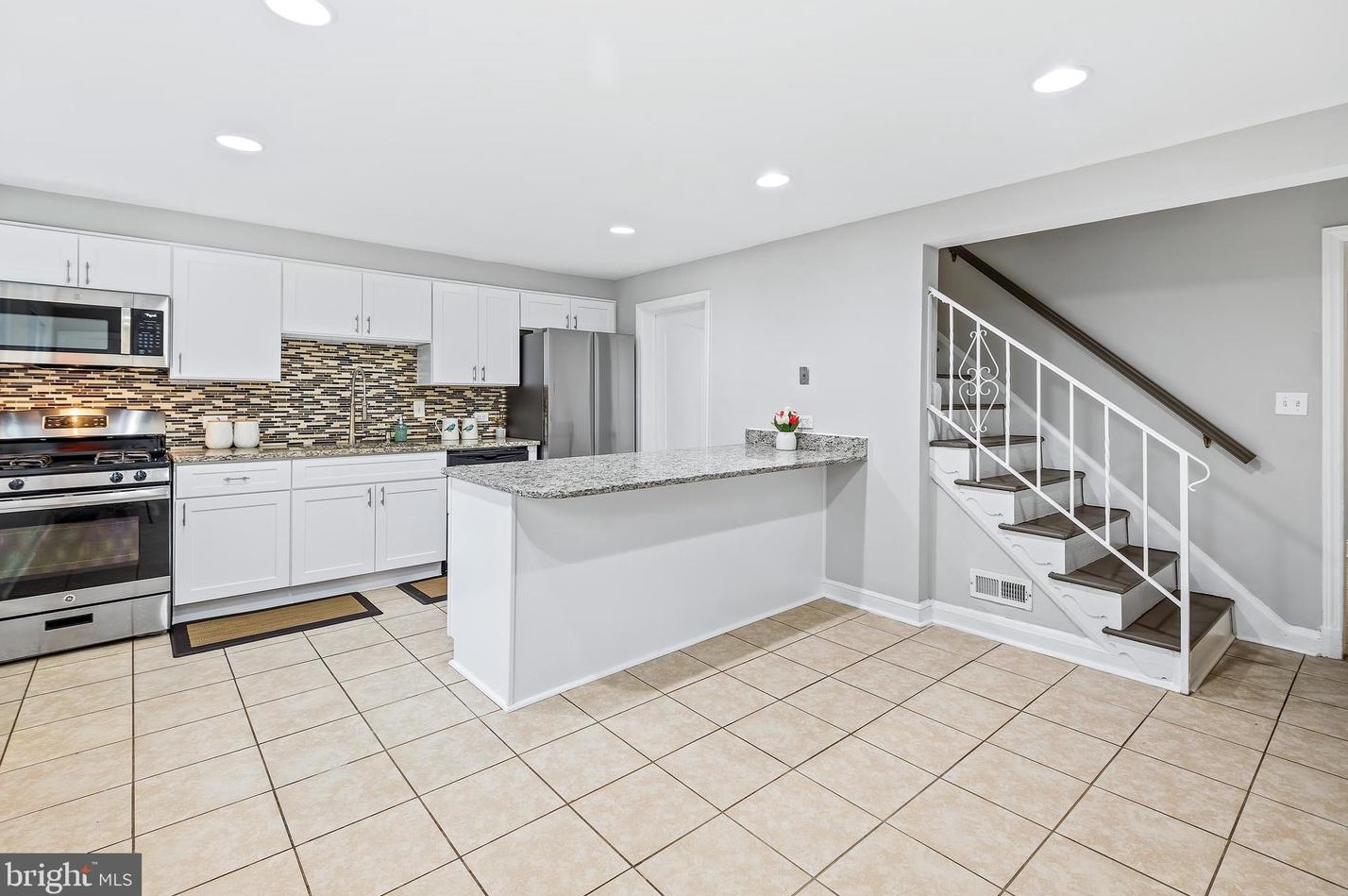 1193 Granville Rd, Baltimore MD 21207-4933 exterior