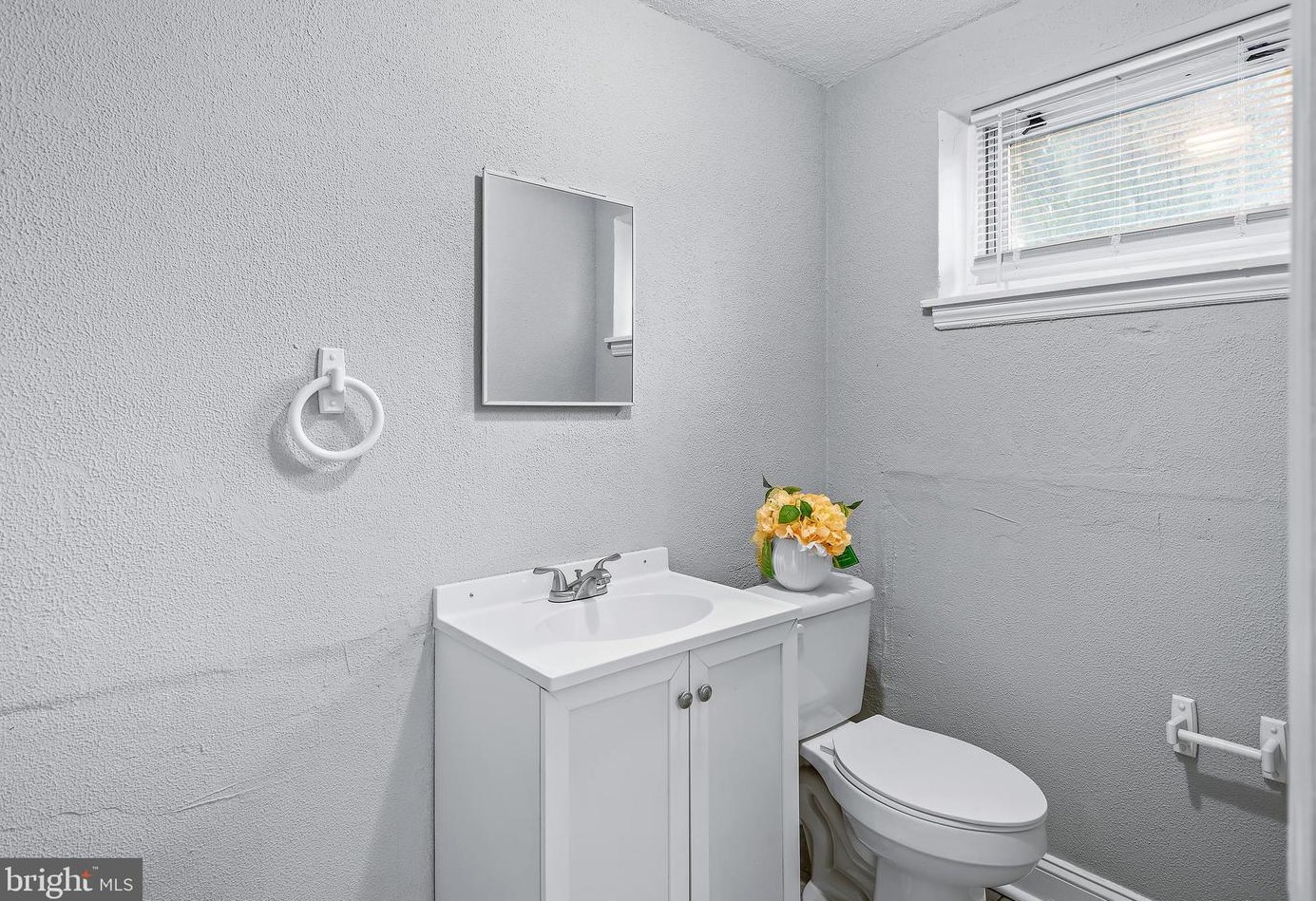 1193 Granville Rd, Baltimore MD 21207-4933 exterior