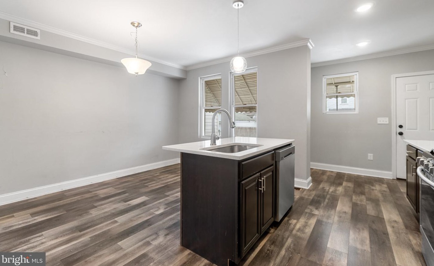 127 Ventnor Ter, Baltimore MD  21222-4250 exterior