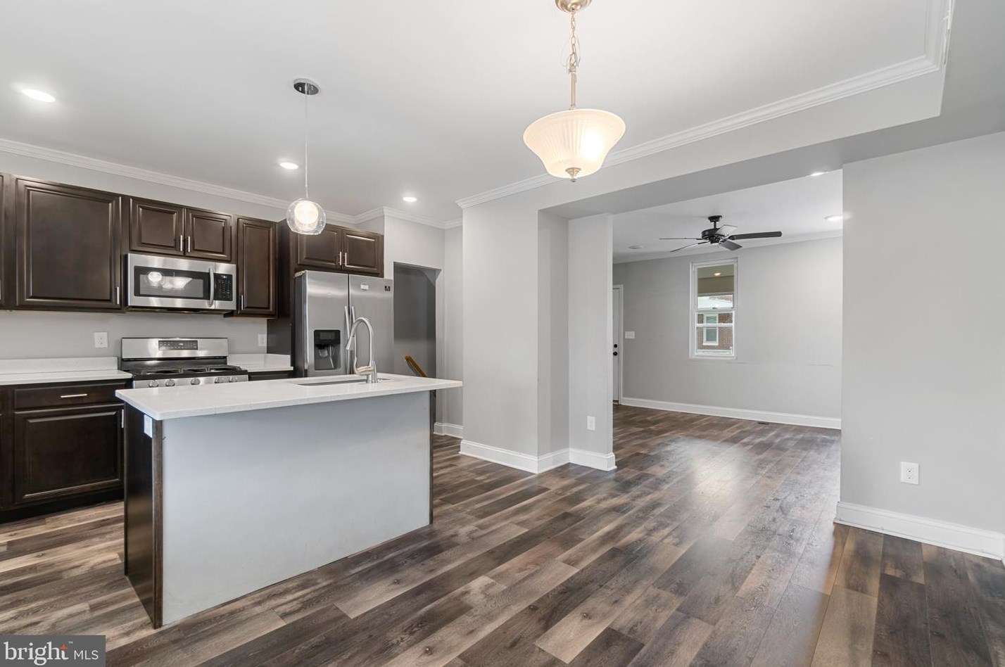 127 Ventnor Ter, Baltimore MD  21222-4250 exterior