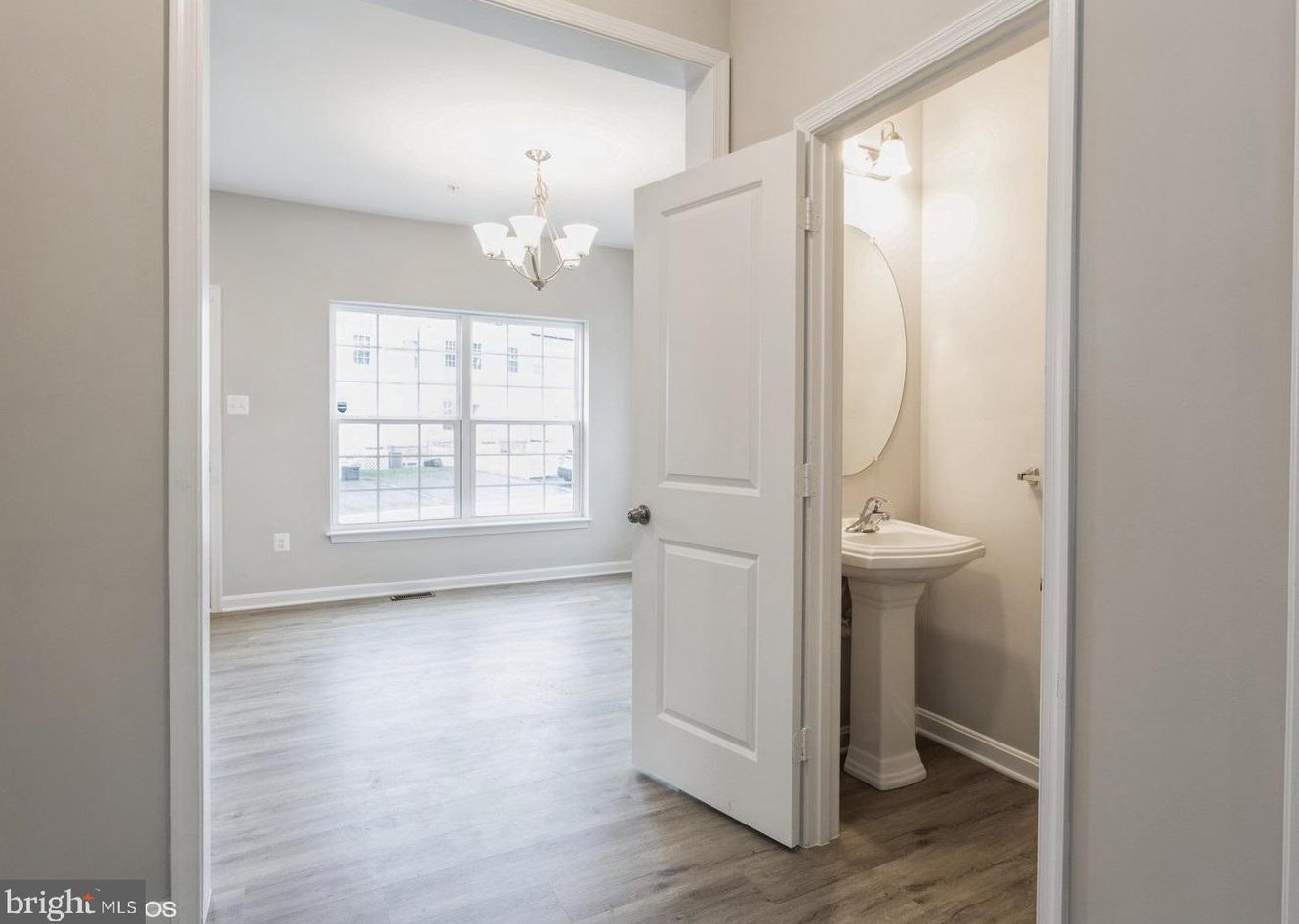 1616 Renaissance Dr, Baltimore MD 21221-2624 exterior