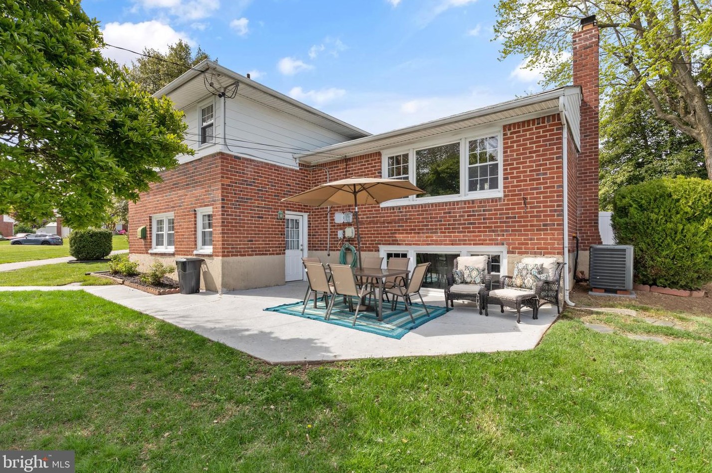 827 Scarlett Dr, Baltimore MD  21286-2910 exterior