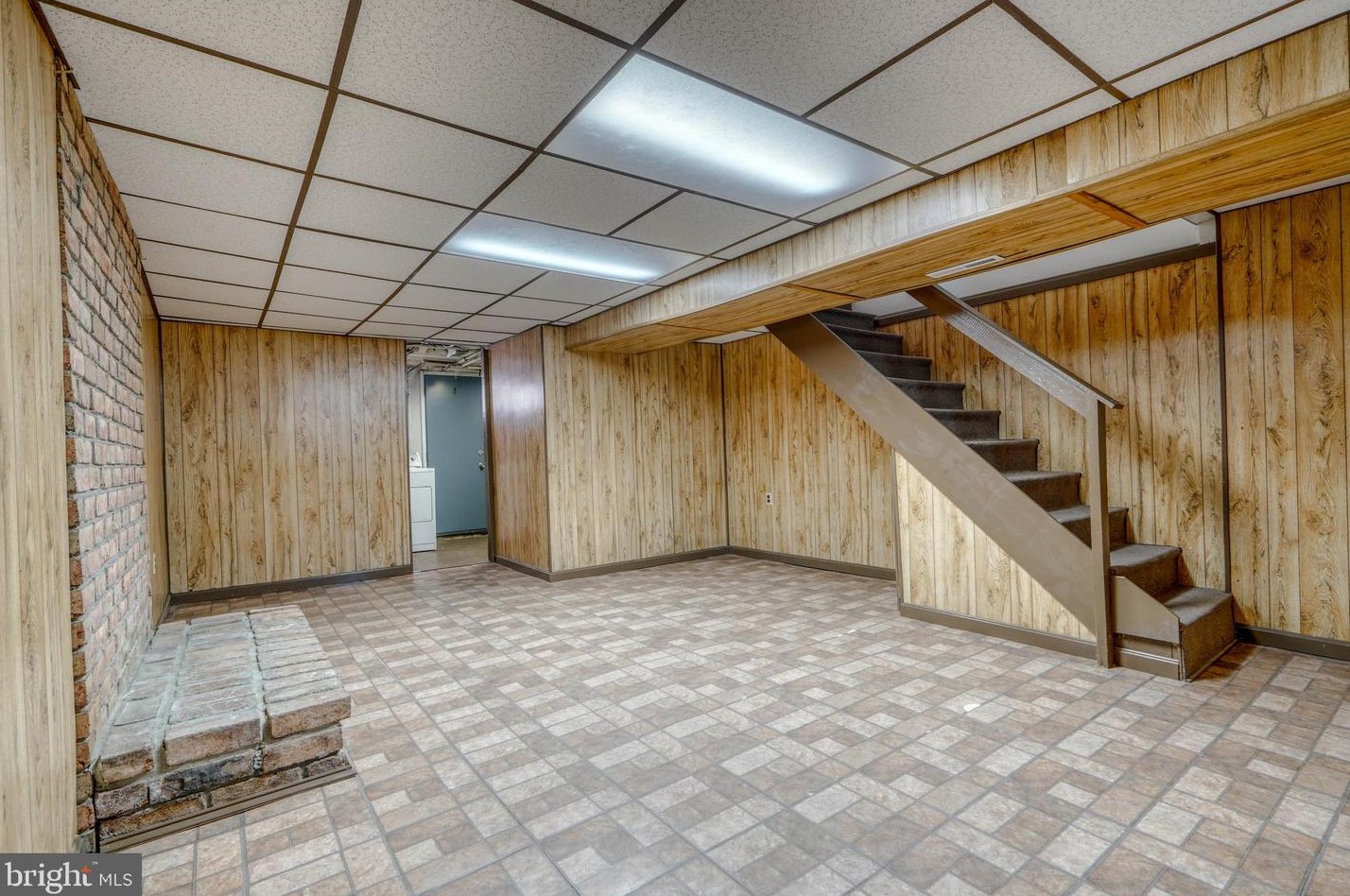 4700 Kenwood Ave, Baltimore MD  21206-1327 exterior