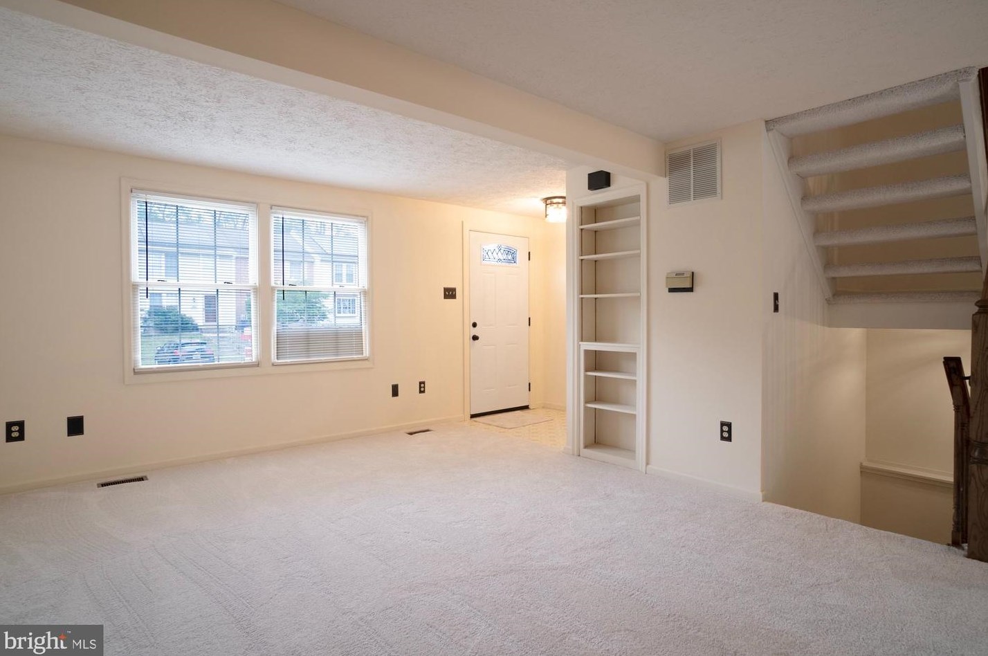 27 Ramsgate Ct, Baltimore MD  21227-3851 exterior