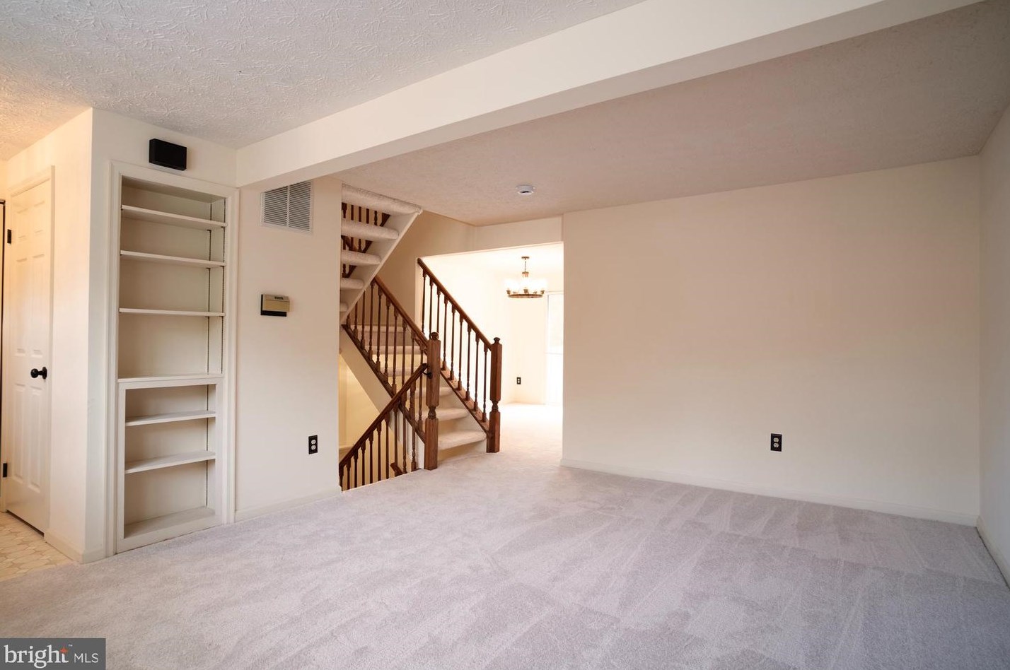 27 Ramsgate Ct, Baltimore MD  21227-3851 exterior
