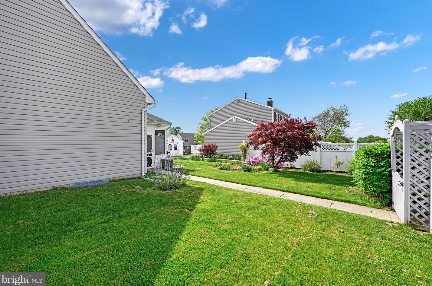 4537 Fitch Ave, Baltimore MD 21236-3913 exterior