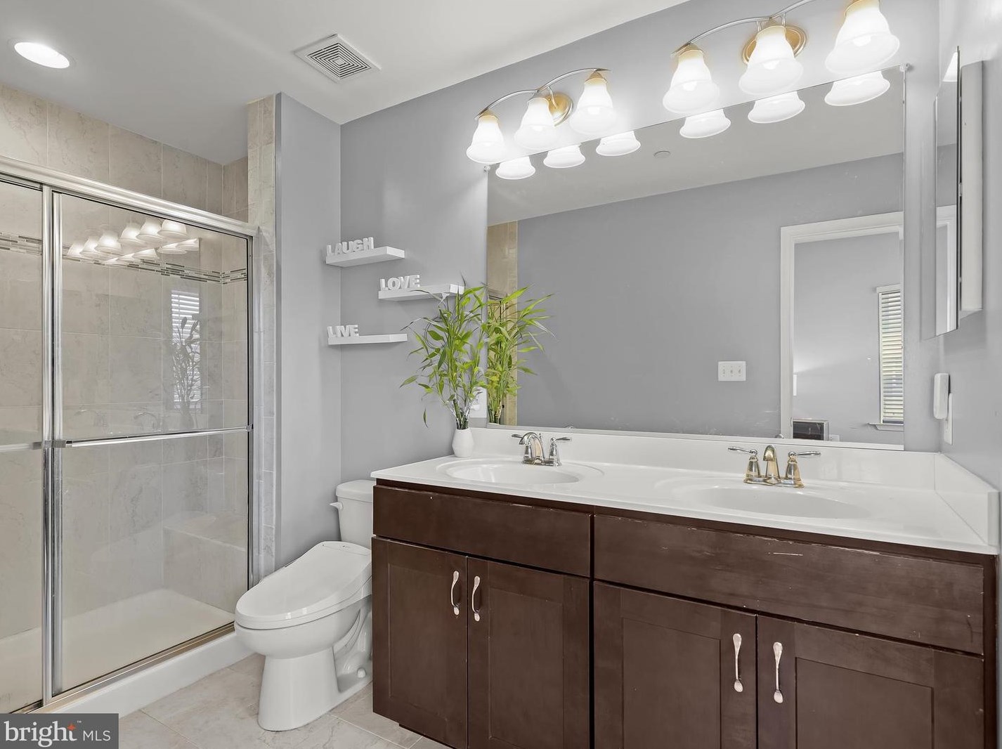 33 Ironwood Ct, Baltimore MD 21237-3962 exterior