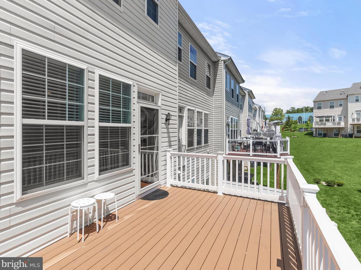 33 Ironwood Ct, Baltimore MD 21237-3962 exterior