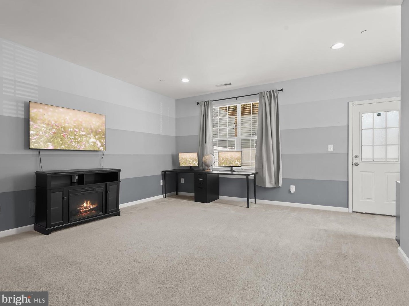 33 Ironwood Ct, Baltimore MD 21237-3962 exterior