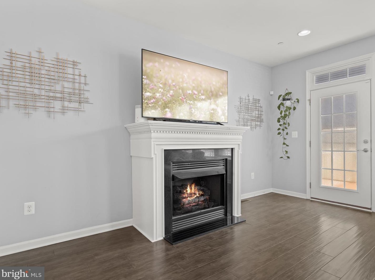 33 Ironwood Ct, Baltimore MD 21237-3962 exterior