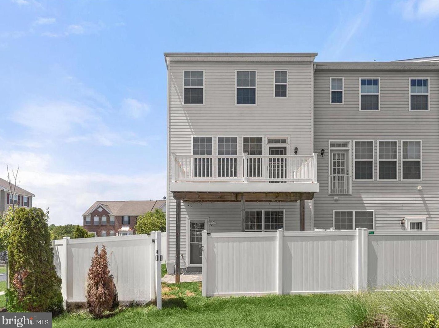 33 Ironwood Ct, Baltimore MD 21237-3962 exterior