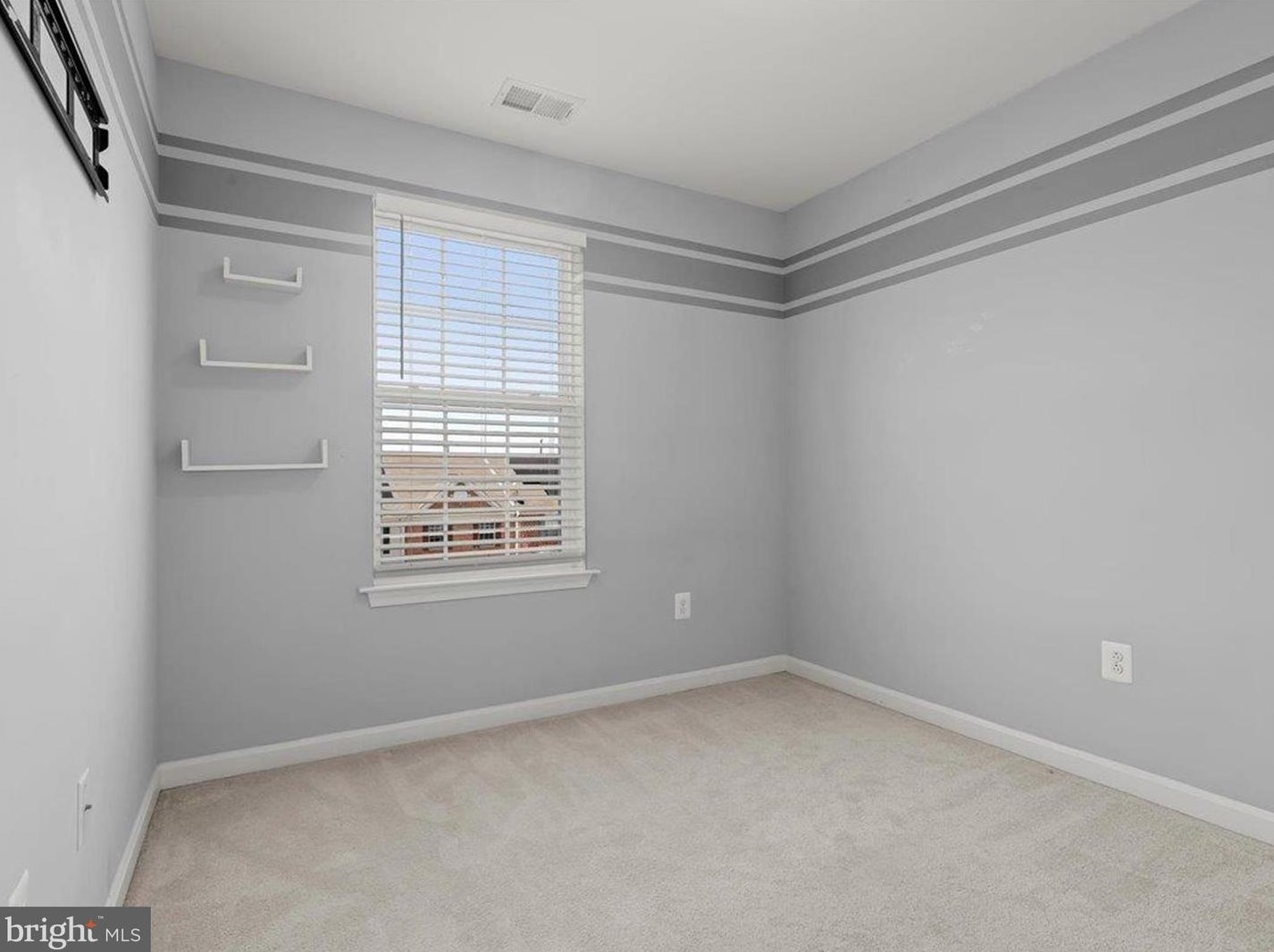 33 Ironwood Ct, Baltimore MD 21237-3962 exterior