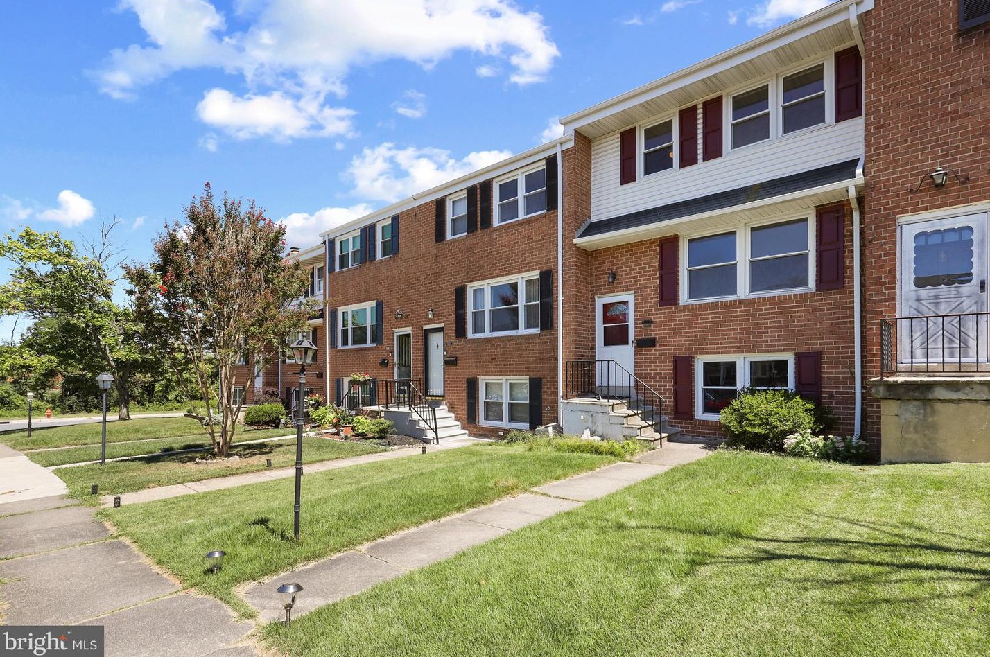 5609 Chelwynd Rd, Baltimore, MD 21227-3807
