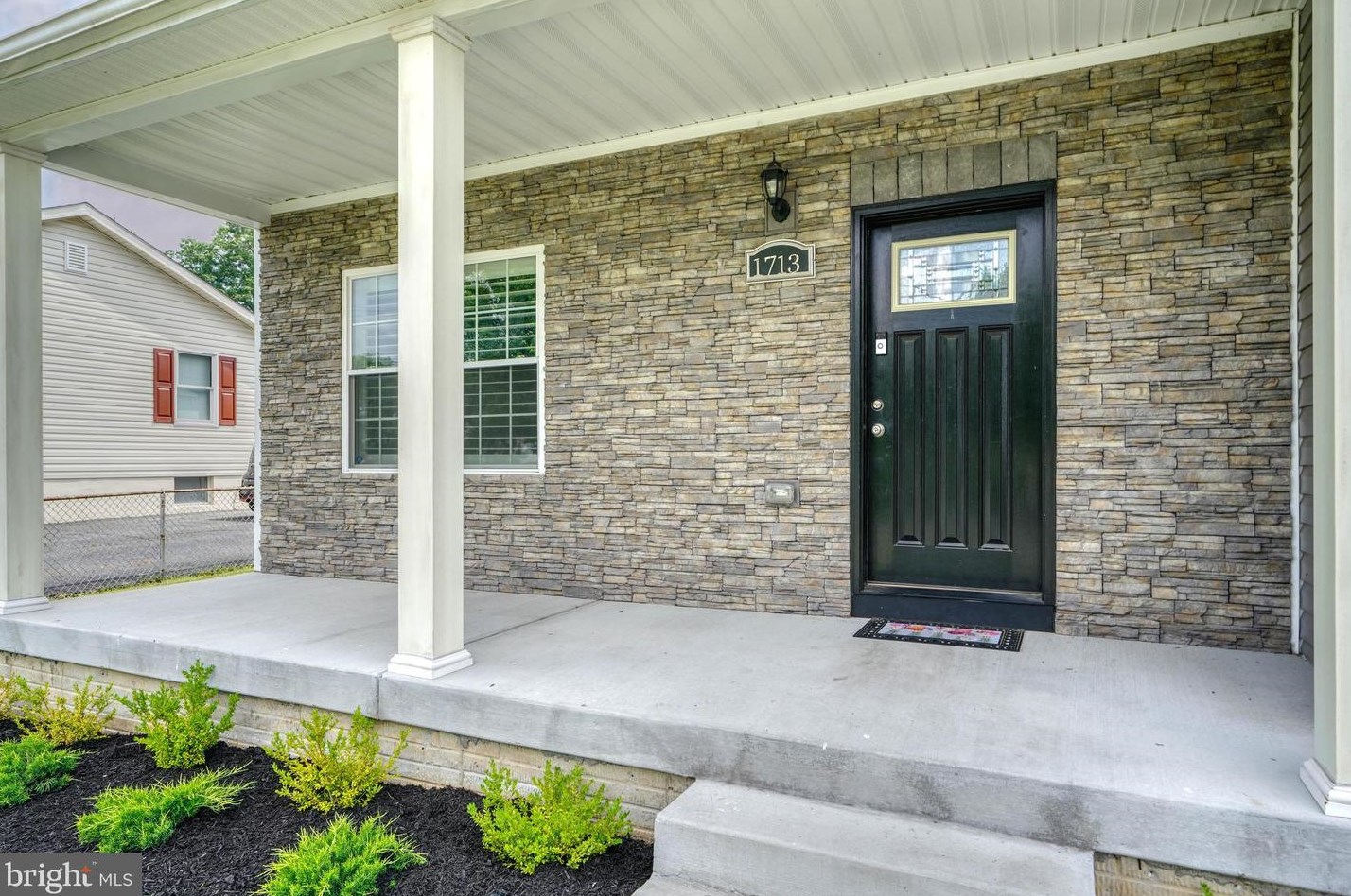 1713 Bayard Ave, Baltimore, MD 21222-1802