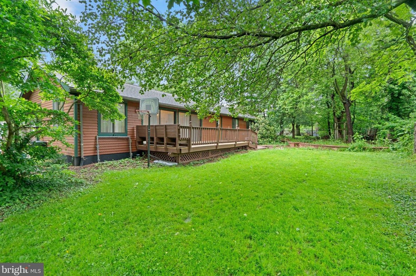 125 Newburg Ave, Baltimore MD 21228-5108 exterior